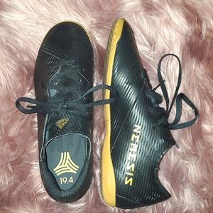 Indoor soccer cleats / turf shoes